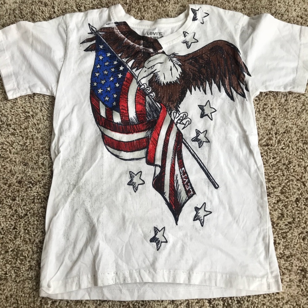 American LEVI’S tee! 🇺🇸